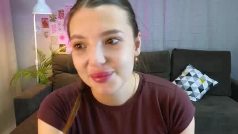 marshmelany online show from 9, 10, 2025