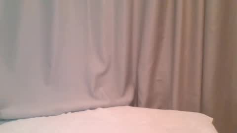 Hi im Kate online show from 3, 2, 2025