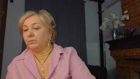 marta_wils online show from 11, 10, 2025