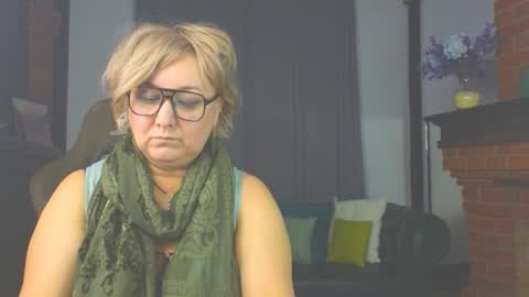 marta_wils online show from 28, 11, 2025