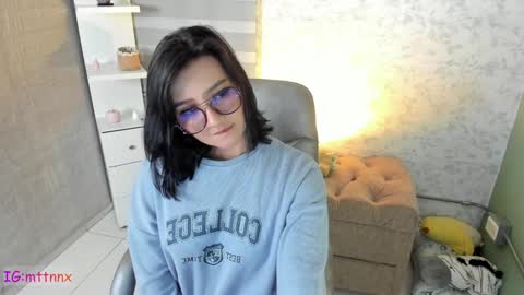 Snapshot of martiiinaa_ chatting on 4, 12, 2024 Martina online show from 4, 12, 2024