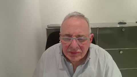 Snapshot of martin_1947 chatting on 7, 3, 2026 martin_1947 online show from 7, 3, 2026