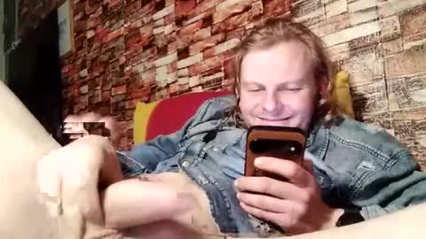 Snapshot of martin_777106841 chatting on 22, 10, 2025 VG online show from 22, 10, 2025
