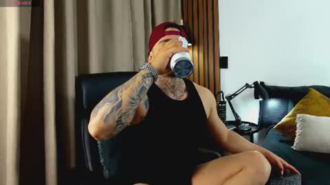 Snapshot of martin_colby05 chatting on 12, 6, 2026 ONLYFANS Sotoandres modelo independiente online show from 12, 6, 2026