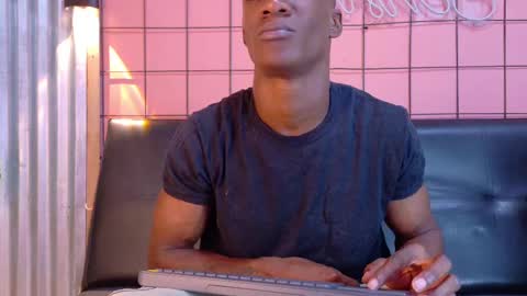 Snapshot of martin_killer chatting on 18, 9, 2025 Martin online show from 18, 9, 2025