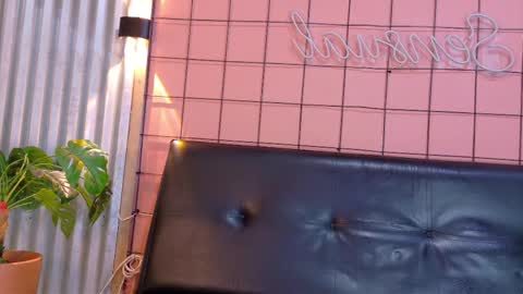 Snapshot of martin_killer chatting on 10, 10, 2025 Martin online show from 10, 10, 2025