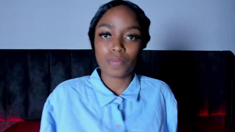 Laura online show from 8, 1, 2025