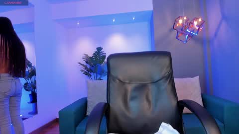 Snapshot of martina_mancinii chatting on 6, 12, 2024 Martina online show from 6, 12, 2024