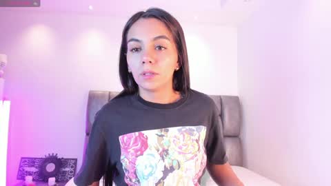 Snapshot of martina_mancinii chatting on 24, 12, 2024 Martina online show from 24, 12, 2024