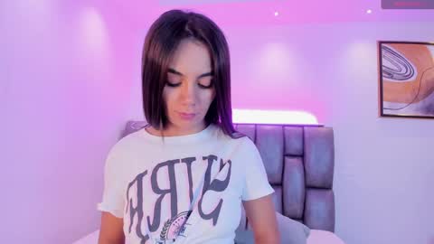 Snapshot of martina_mancinii chatting on 4, 2, 2025 Martina online show from 4, 2, 2025