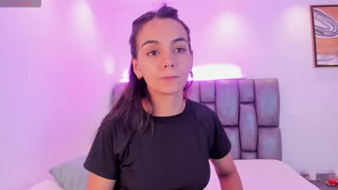 Snapshot of martina_mancinii chatting on 18, 2, 2025 Martina online show from 18, 2, 2025