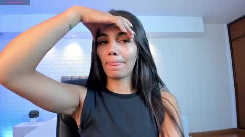 Snapshot of martina_mancinii chatting on 20, 5, 2026 Martina online show from 20, 5, 2026