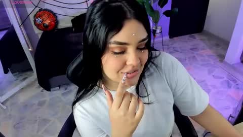 Martina  online show from 8, 10, 2025