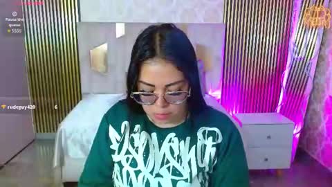 Hey im martina online show from 13, 6, 2026