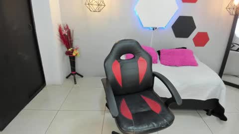 Martina online show from 19, 2, 2025