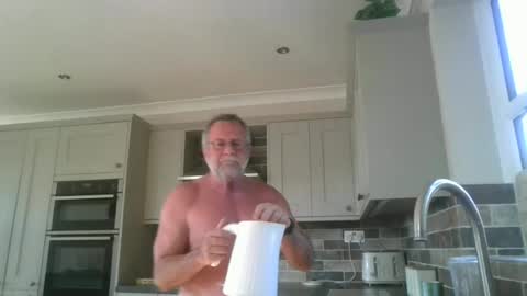 martinrgbxxxx online show from 1, 7, 2026