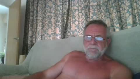 martinrgbxxxx online show from 13, 7, 2026
