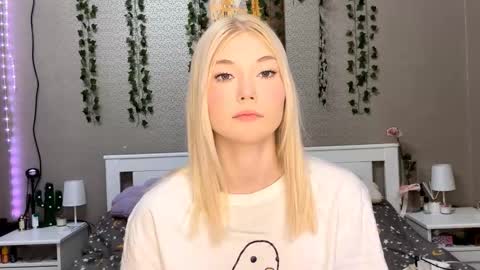 Snapshot of marvawillinghurst chatting on 7, 1, 2026 Lisa online show from 7, 1, 2026