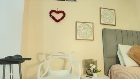 mary_cute9 online show from 16, 3, 2026