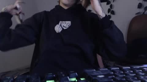 Snapshot of mary_janness chatting on 3, 1, 2025 100 online show from 3, 1, 2025