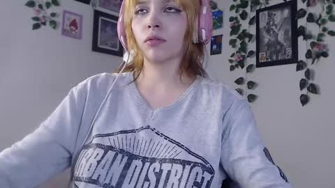 Snapshot of mary_janness chatting on 9, 1, 2025 100 online show from 9, 1, 2025