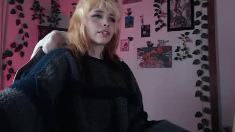 Snapshot of mary_janness chatting on 9, 2, 2025 100 online show from 9, 2, 2025