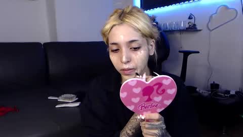 Snapshot of mary_janness chatting on 21, 2, 2025 100 online show from 21, 2, 2025