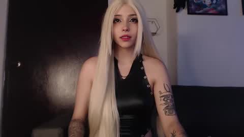 Snapshot of mary_janness chatting on 25, 2, 2025 100 online show from 25, 2, 2025