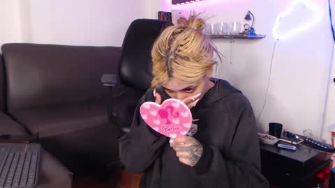 Snapshot of mary_janness chatting on 7, 3, 2025 100 online show from 7, 3, 2025