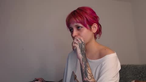 Snapshot of mary_janness chatting on 9, 10, 2025 100 online show from 9, 10, 2025