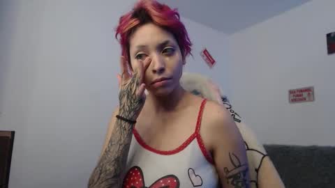 Snapshot of mary_janness chatting on 21, 10, 2025 100 online show from 21, 10, 2025