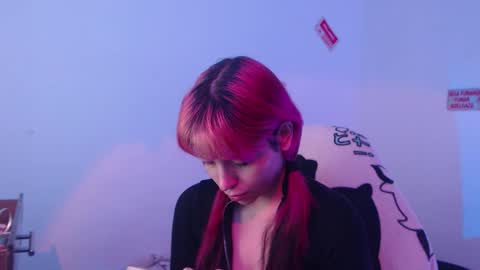 Snapshot of mary_janness chatting on 30, 10, 2025 100 online show from 30, 10, 2025