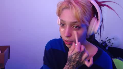 Snapshot of mary_janness chatting on 5, 12, 2025 100 online show from 5, 12, 2025