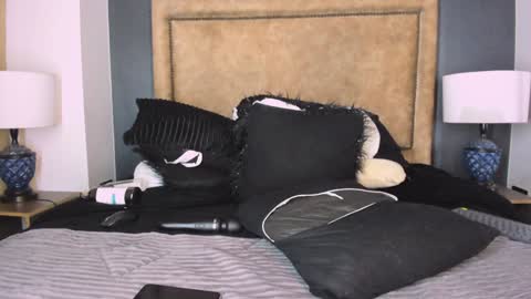   online show from 30, 12, 2024