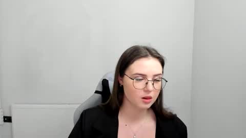 Snapshot of mary_wave_ chatting on 19, 4, 2026 Alice online show from 19, 4, 2026