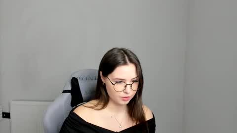 Snapshot of mary_wave_ chatting on 22, 4, 2026 Alice online show from 22, 4, 2026