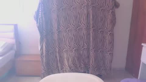 maryam_arabicmilk online show from 22, 11, 2025