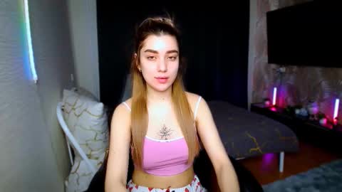 Snapshot of maryam_xs chatting on 8, 3, 2026 maryam online show from 8, 3, 2026