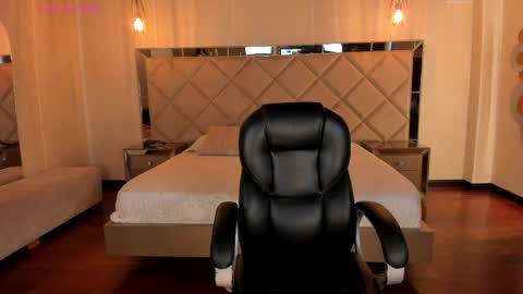  Mary  online show from 10, 4, 2026