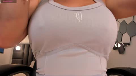 Snapshot of marylewis_ chatting on 24, 4, 2026 Mary online show from 24, 4, 2026