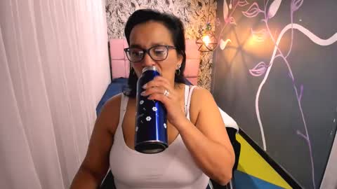 Snapshot of marylinmilf chatting on 6, 3, 2025 Marylin online show from 6, 3, 2025