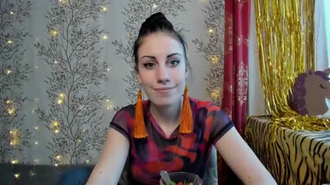 Snapshot of marylou_ chatting on 20, 1, 2025 Mary Lou online show from 20, 1, 2025