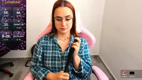 Snapshot of maryluna95 chatting on 30, 1, 2025 Dulce Maria online show from 30, 1, 2025