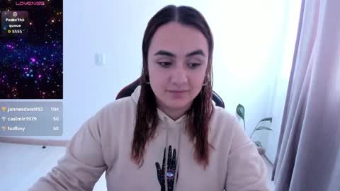 Dulce Maria online show from 9, 4, 2026