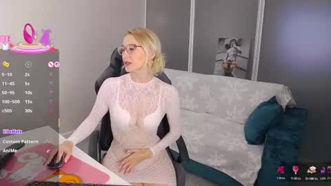 Snapshot of marysantamonika chatting on 11, 9, 2025 Mary online show from 11, 9, 2025