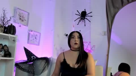 Snapshot of marysweett3 chatting on 8, 10, 2025 Mary online show from 8, 10, 2025