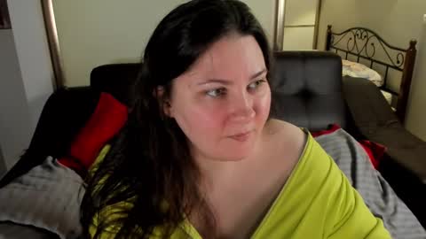 Snapshot of maryswon chatting on 11, 3, 2025 Mary online show from 11, 3, 2025