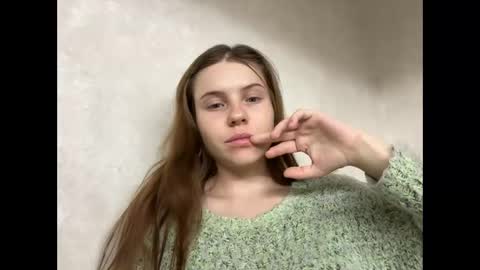 MaryYourr online show from 14, 11, 2025