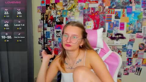 maryyy_may online show from 8, 10, 2025