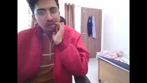 maskboyz2003 online show from 17, 12, 2024